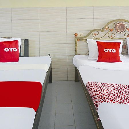 Putih Mulia Homestay Syariah Lumajang Εξωτερικό φωτογραφία