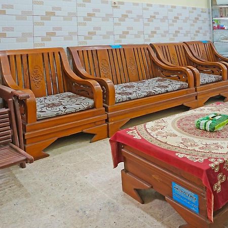 Putih Mulia Homestay Syariah Lumajang Εξωτερικό φωτογραφία