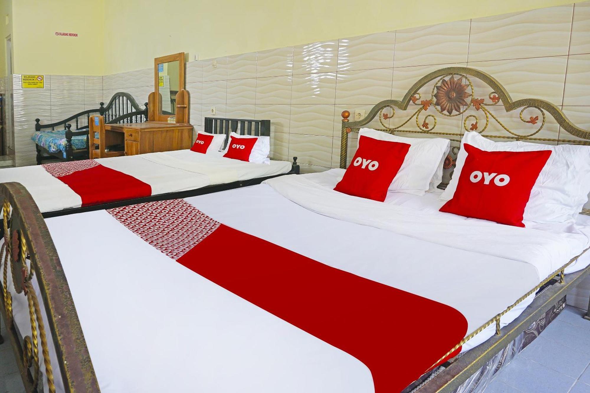 Putih Mulia Homestay Syariah Lumajang Εξωτερικό φωτογραφία